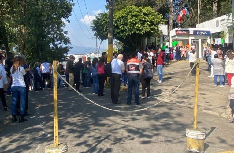 Otra tomada de pelo: obligan a trabajadores a realizar trámite para recibir bono navideño