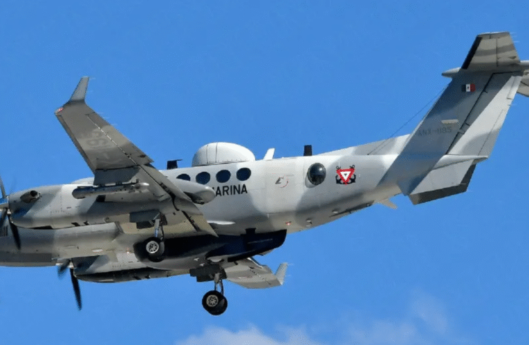 Avión de la Semar se estrella en Galveston, Texas; hay cinco muertos